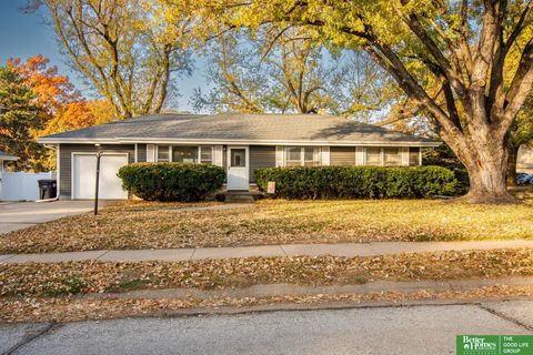 Photo of 3252 S 74th Street, Omaha, NE 68124 (MLS # 22534021)