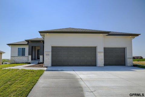 Photo of 21151 Jessie Avenue, Elkhorn, NE 68022 (MLS # 22626179)