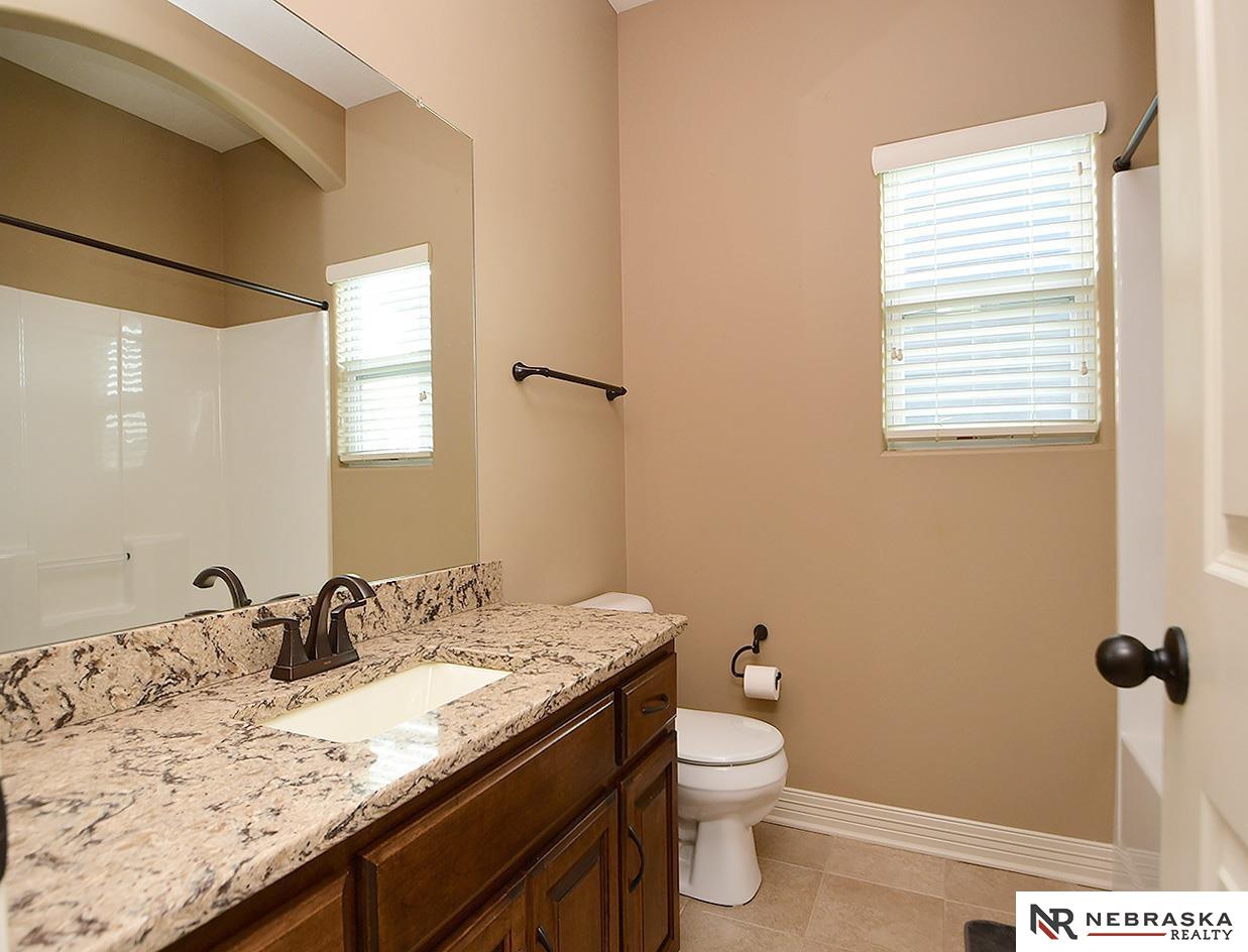 Omaha, Nebraska 68135, United States, 4 Bedrooms Bedrooms, ,3 BathroomsBathrooms,Residential,Active,205037