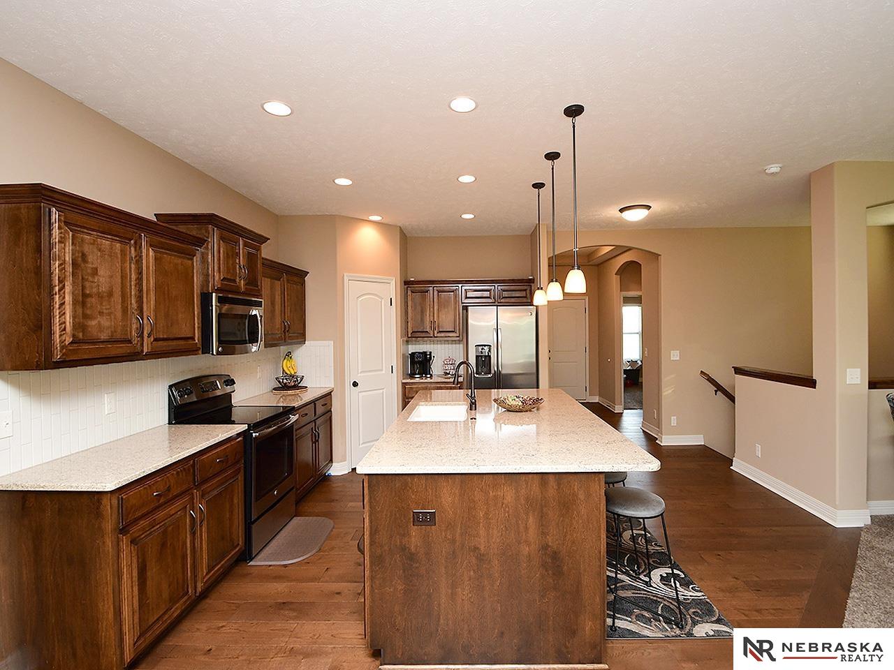 Omaha, Nebraska 68135, United States, 4 Bedrooms Bedrooms, ,3 BathroomsBathrooms,Residential,Active,205037