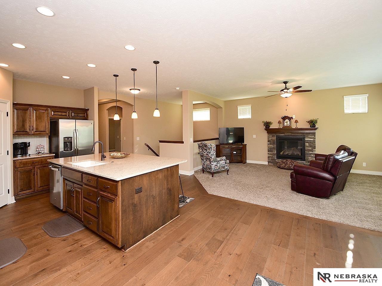 Omaha, Nebraska 68135, United States, 4 Bedrooms Bedrooms, ,3 BathroomsBathrooms,Residential,Active,205037