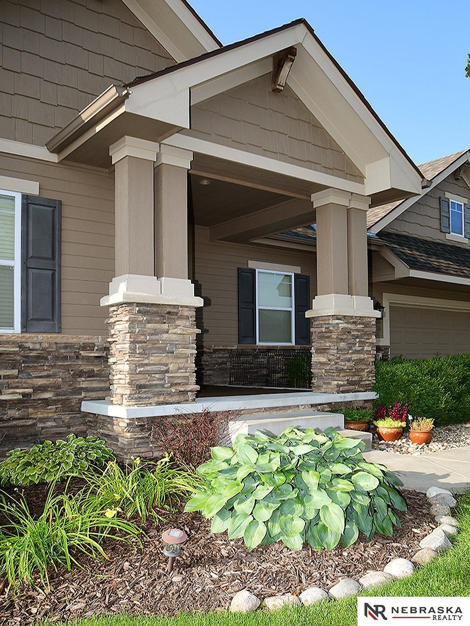 Omaha, Nebraska 68135, United States, 4 Bedrooms Bedrooms, ,3 BathroomsBathrooms,Residential,Active,205037