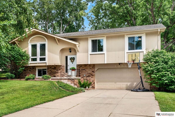1331 S 166TH ST, OMAHA, NE 68130 - Image ac3e1855866e9c3e515eec5c8da92ead/4244500384