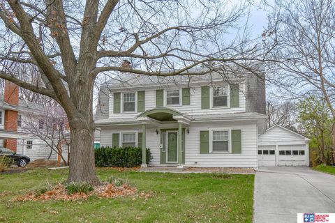 Photo of 1301 N 38th Street, Lincoln, NE 68503 (MLS # 22609208)
