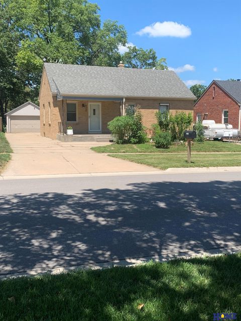 Photo of 6340 Leighton Avenue, Lincoln, NE 68507 (MLS # 22618995)