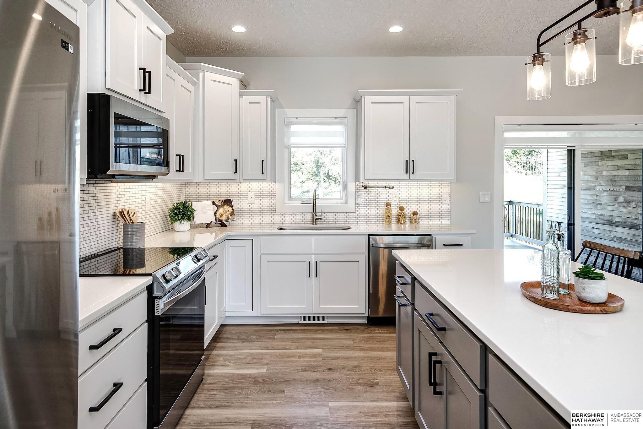 Ashland, Nebraska 68003, United States, 4 Bedrooms Bedrooms, ,3 BathroomsBathrooms,Residential,Active,222414