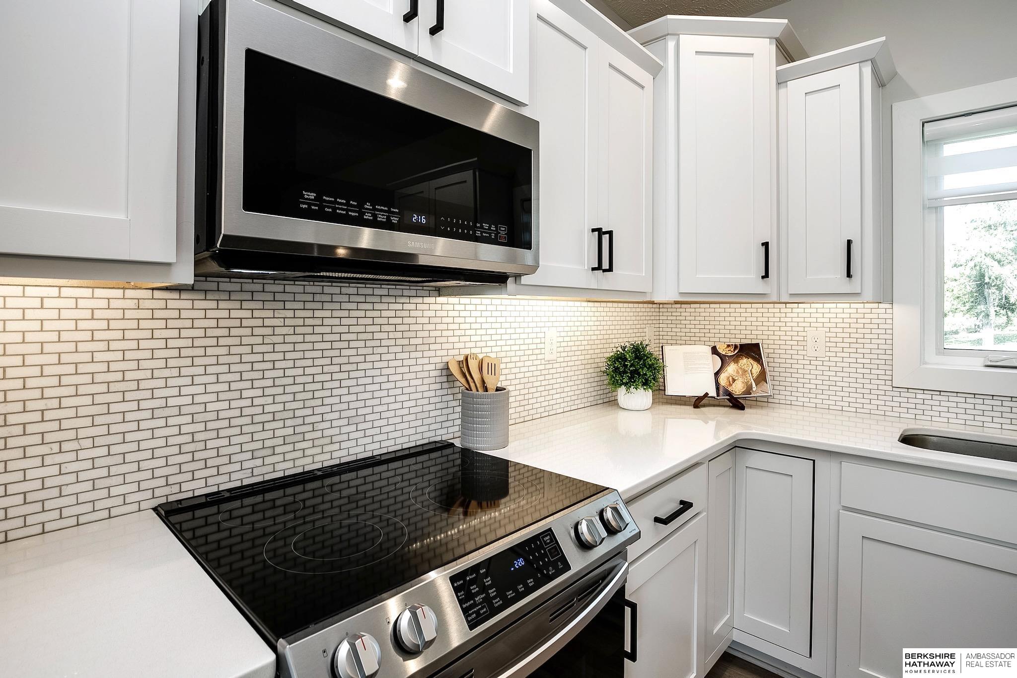 Ashland, Nebraska 68003, United States, 4 Bedrooms Bedrooms, ,3 BathroomsBathrooms,Residential,Active,222414