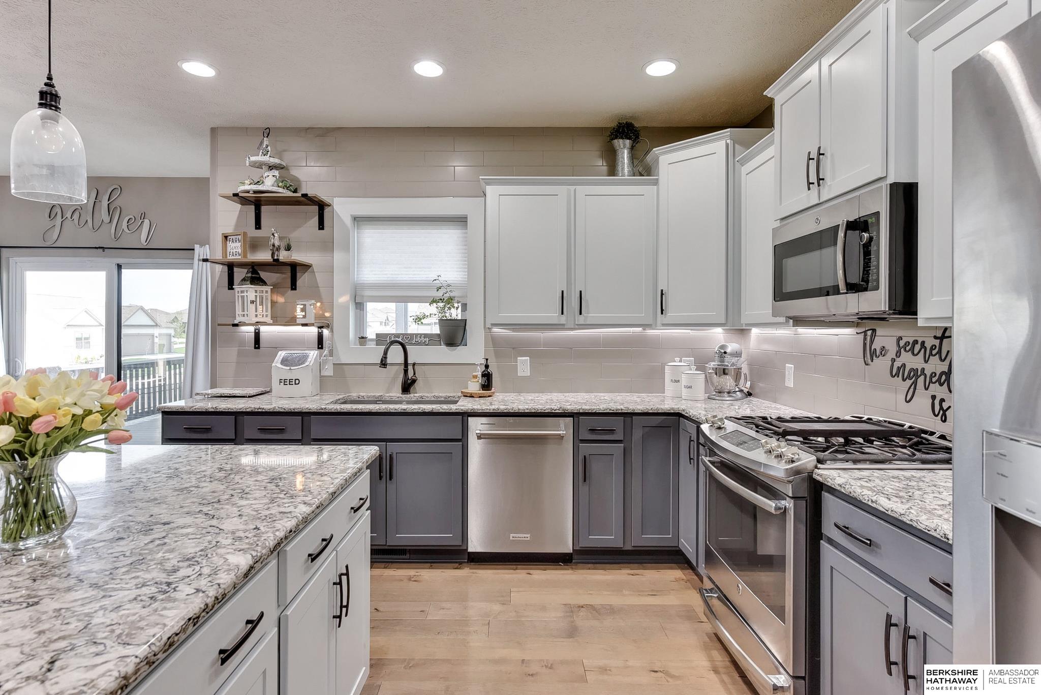 Elkhorn, Nebraska 68022, United States, 5 Bedrooms Bedrooms, ,4 BathroomsBathrooms,Residential,Active,119790