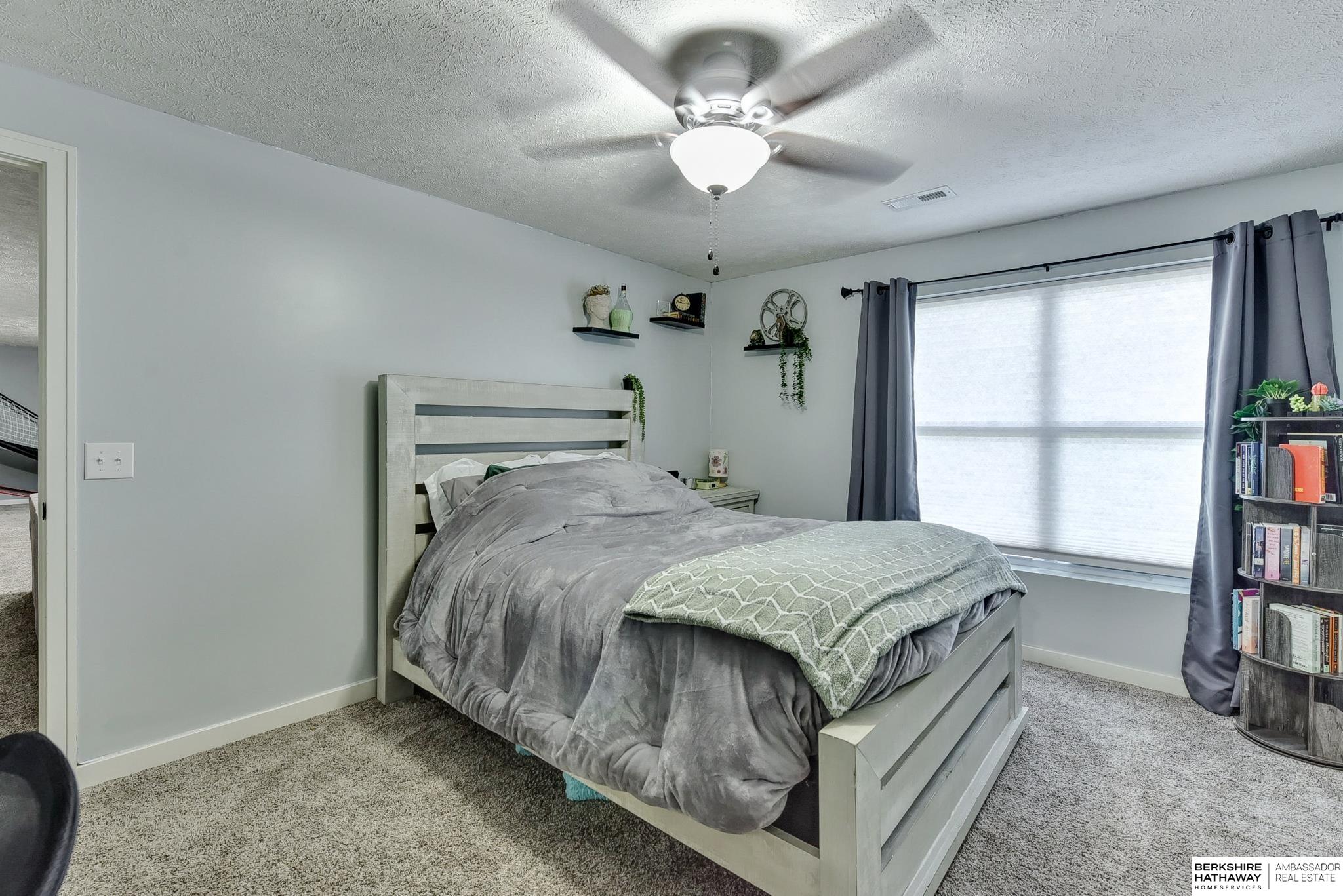 Elkhorn, Nebraska 68022, United States, 5 Bedrooms Bedrooms, ,4 BathroomsBathrooms,Residential,Active,119790