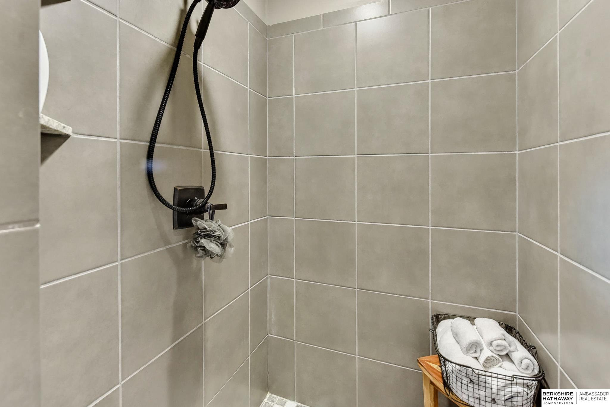 Elkhorn, Nebraska 68022, United States, 5 Bedrooms Bedrooms, ,4 BathroomsBathrooms,Residential,Active,119790