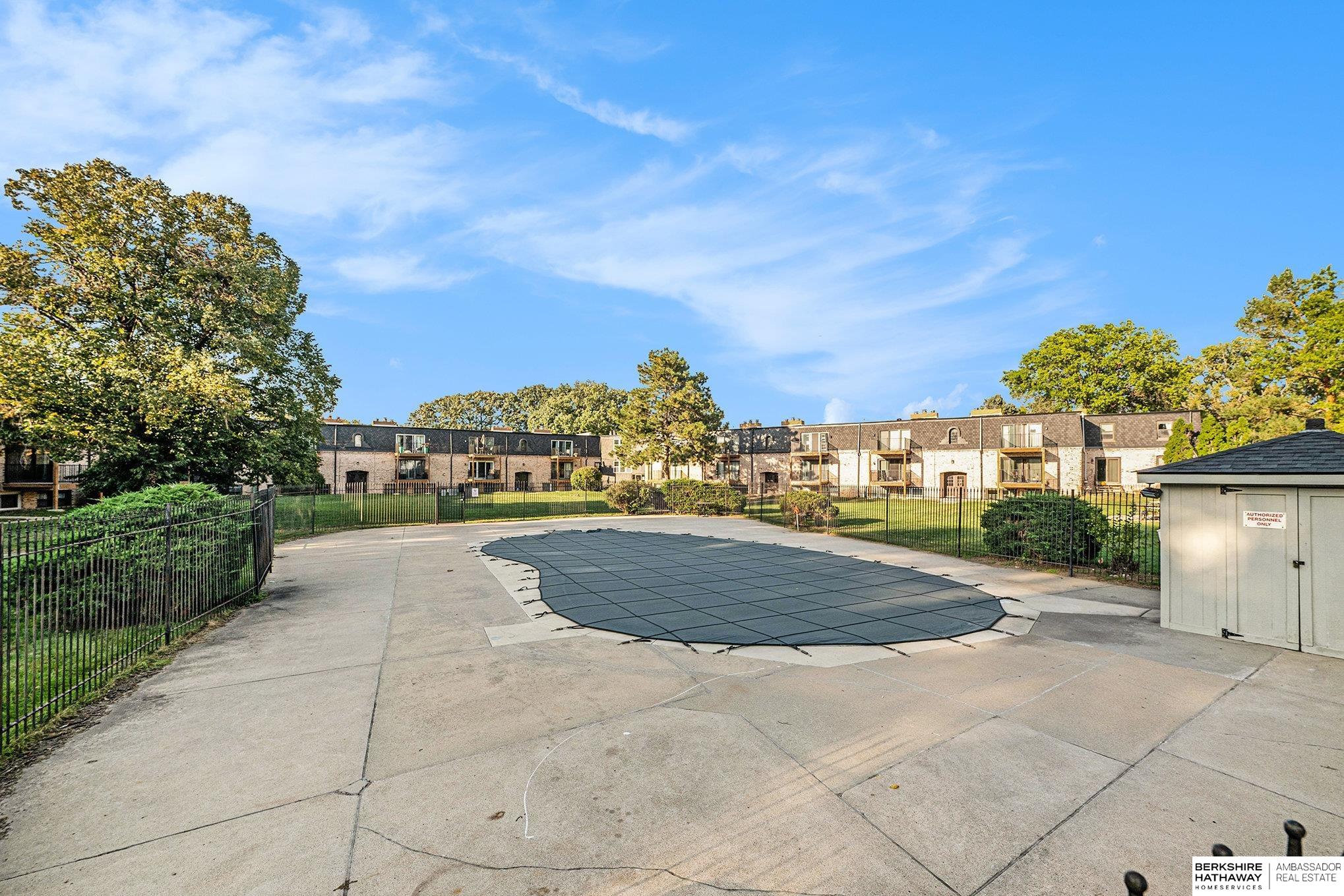 Omaha, Nebraska 68137, United States, 2 Bedrooms Bedrooms, ,2 BathroomsBathrooms,Residential,Active,232635