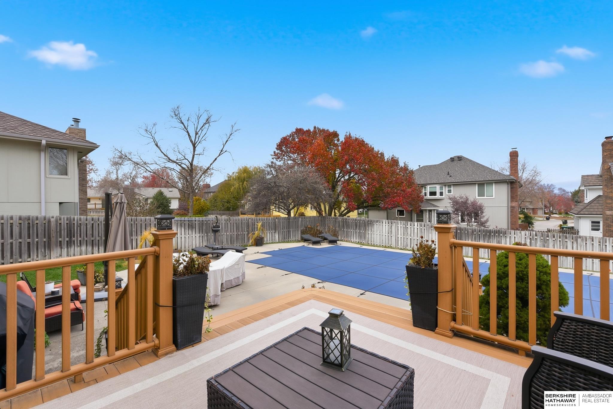 Omaha, Nebraska 68135, United States, 4 Bedrooms Bedrooms, ,3 BathroomsBathrooms,Residential,Pending,245455