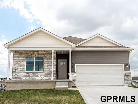Photo of 8352 S 176th Avenue, Omaha, NE 68137 (MLS # 22601678)