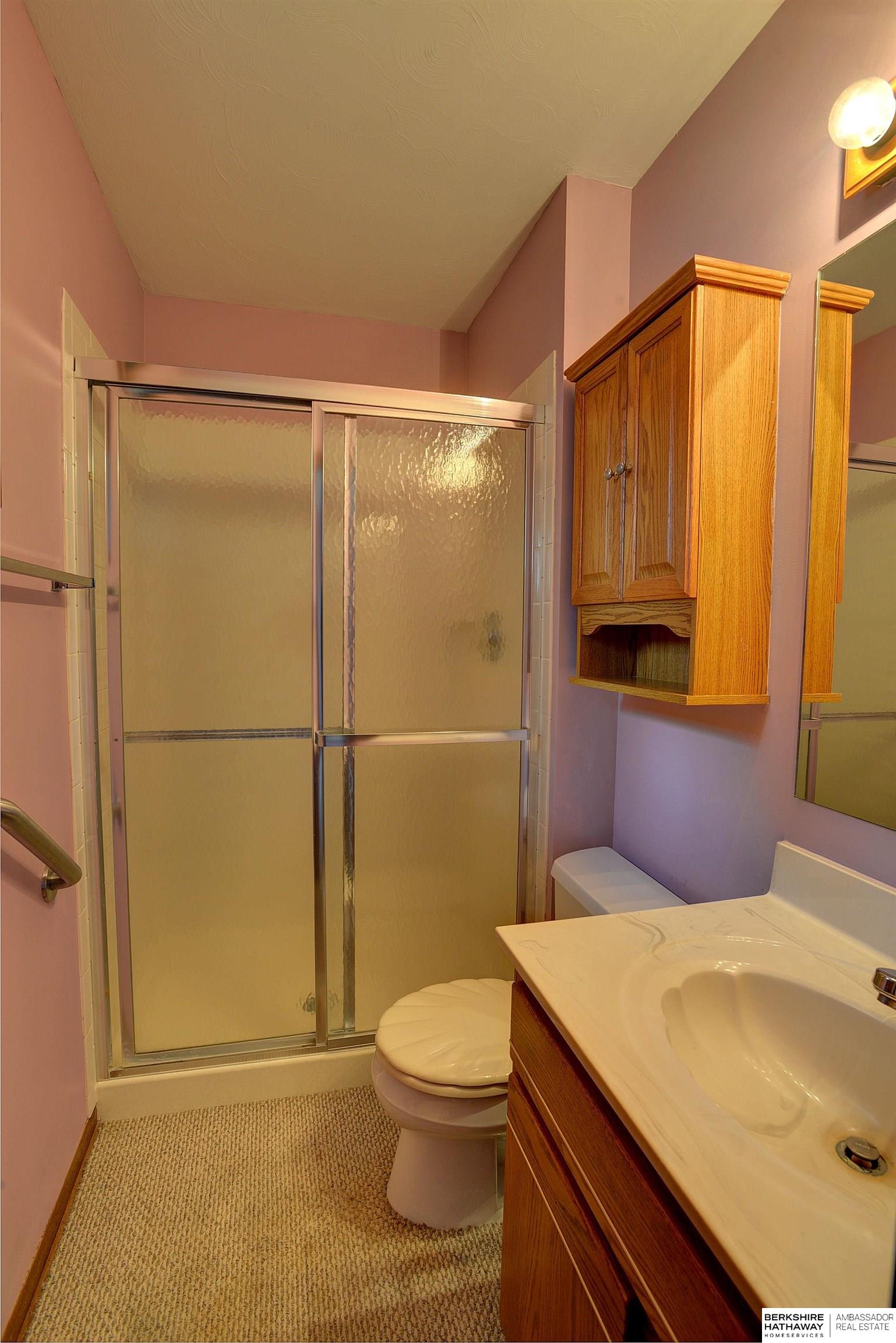 Lincoln, Nebraska 68521, United States, 2 Bedrooms Bedrooms, ,3 BathroomsBathrooms,Residential,Active,232209