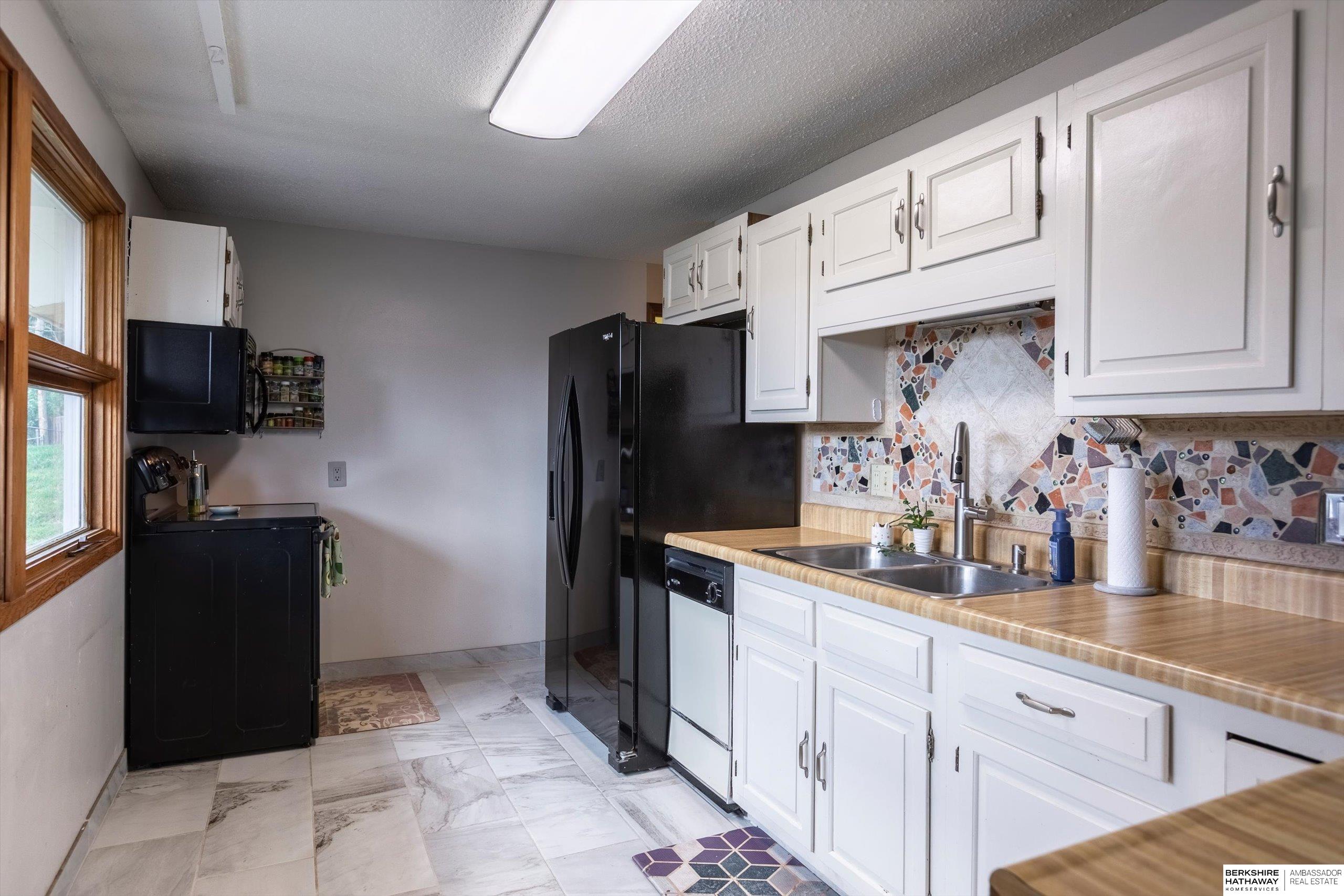 Omaha, Nebraska 68134, United States, 3 Bedrooms Bedrooms, ,2 BathroomsBathrooms,Residential,Active,250501