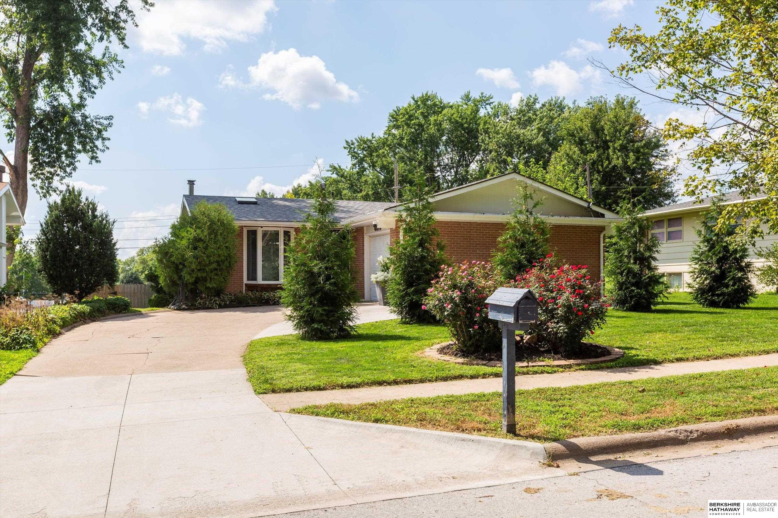 Omaha, Nebraska 68134, United States, 3 Bedrooms Bedrooms, ,2 BathroomsBathrooms,Residential,Active,250501