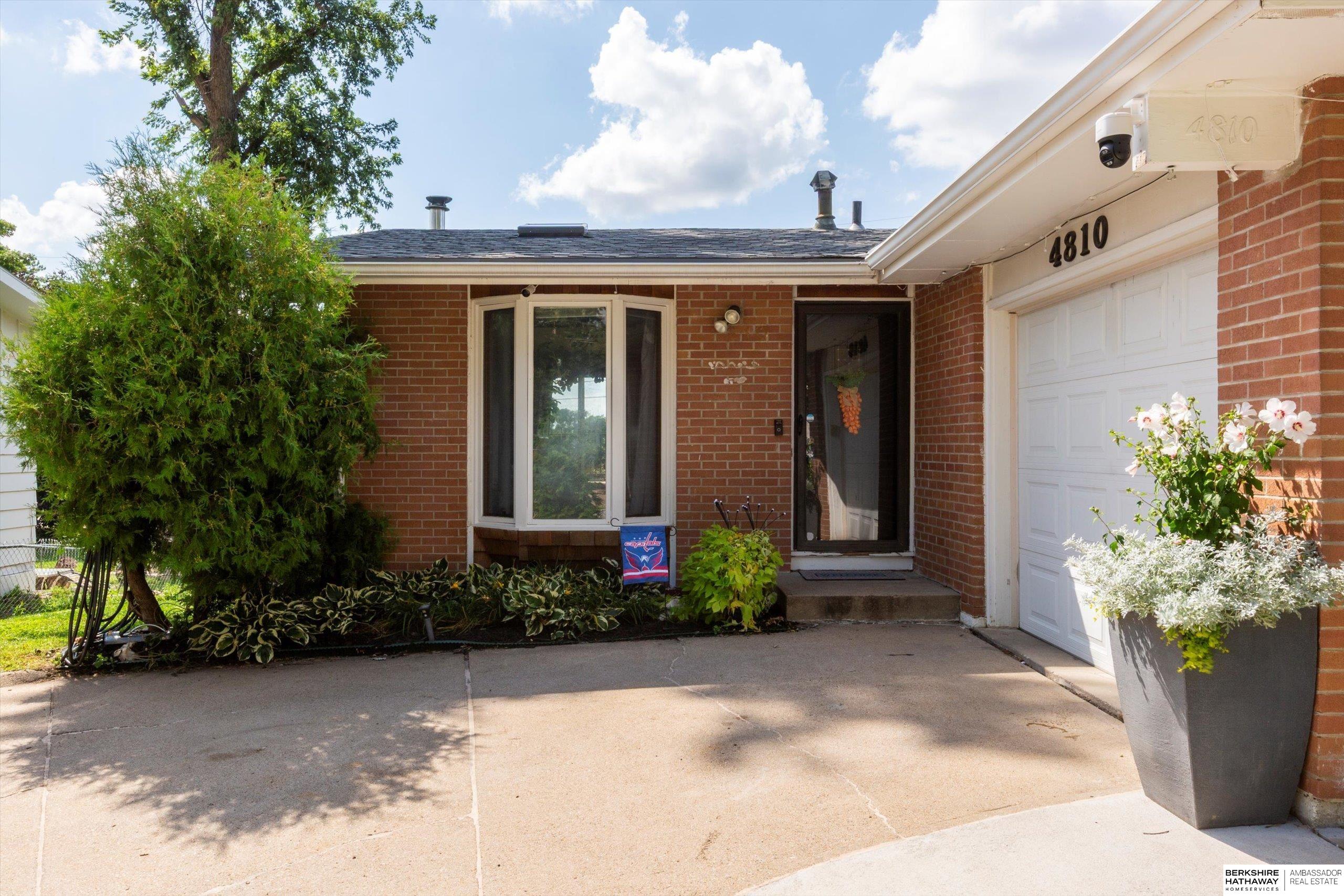 Omaha, Nebraska 68134, United States, 3 Bedrooms Bedrooms, ,2 BathroomsBathrooms,Residential,Active,250501