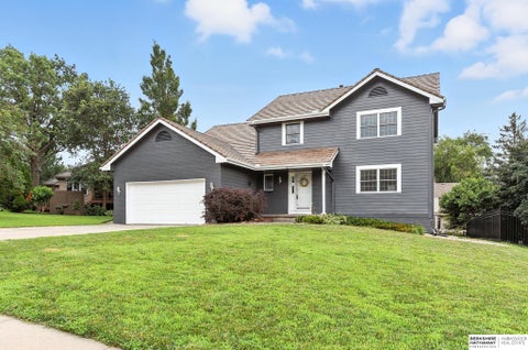 Photo of 16557 Elm Street, Omaha, NE 68130 (MLS # 22627541)