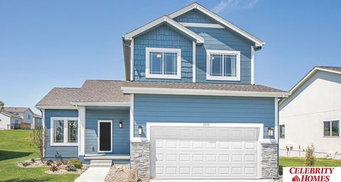 Photo of 11202 Reynolds Street, Omaha, NE 68142 (MLS # 22534226)