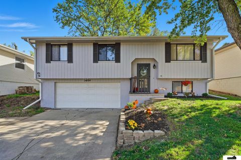 Photo of 3804 S 56th Street, Lincoln, NE 68506 (MLS # 22535299)