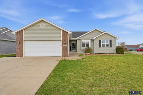 Photo of 13450 Highlander Place, Waverly, NE 68462 (MLS # 22609978)