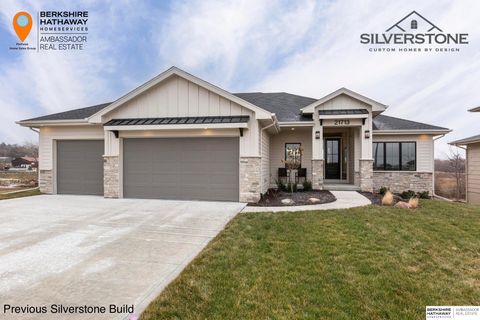 Photo of 18309 Sycamore Drive, Gretna, NE 68028 (MLS # 22604197)