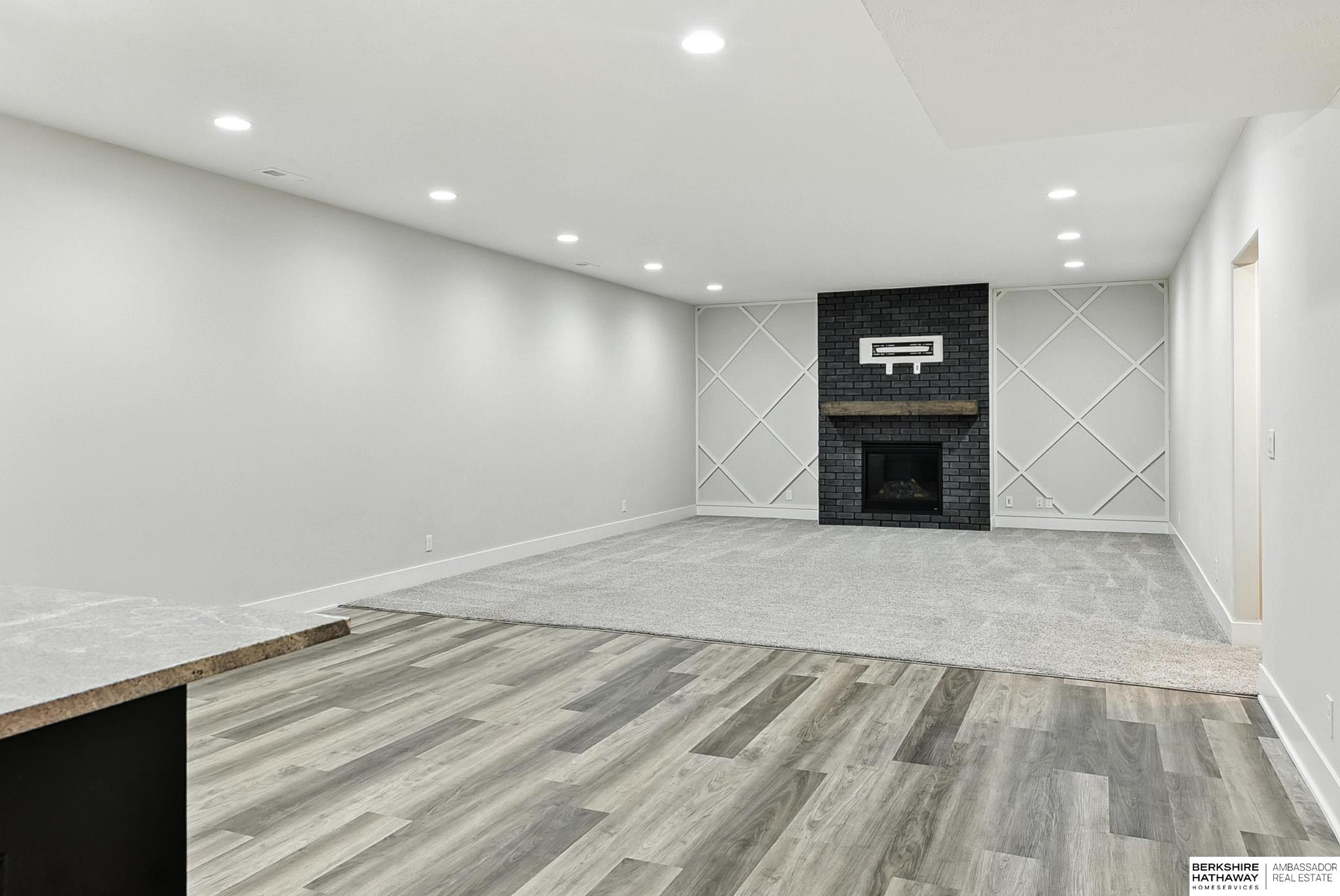 Elkhorn, Nebraska 68022, United States, 6 Bedrooms Bedrooms, ,3 BathroomsBathrooms,Residential,Active,176026