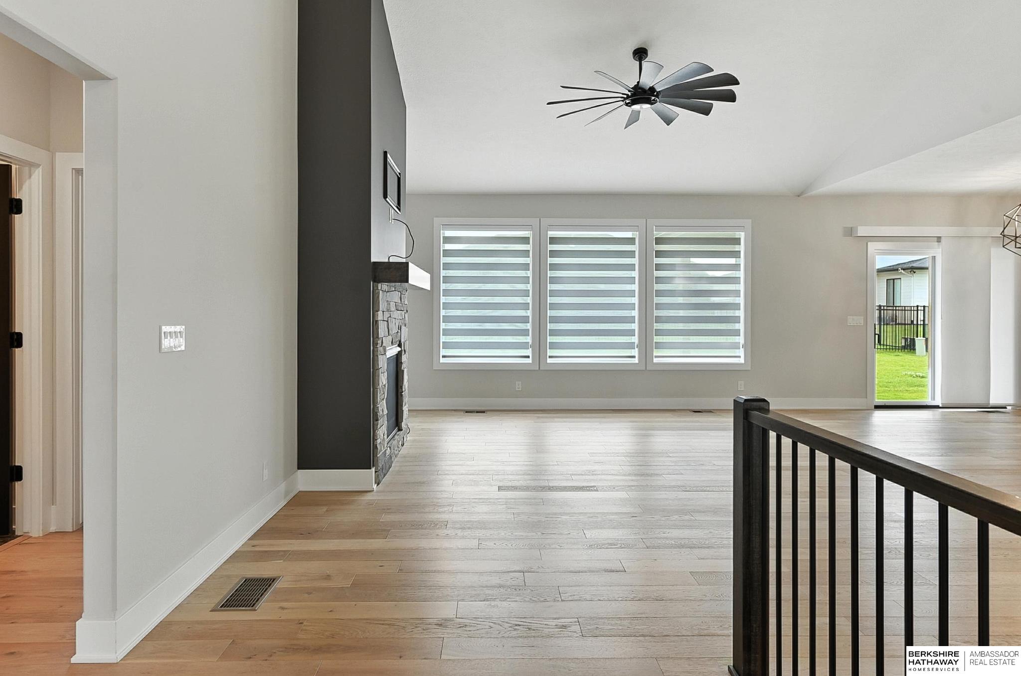 Elkhorn, Nebraska 68022, United States, 6 Bedrooms Bedrooms, ,3 BathroomsBathrooms,Residential,Active,176026