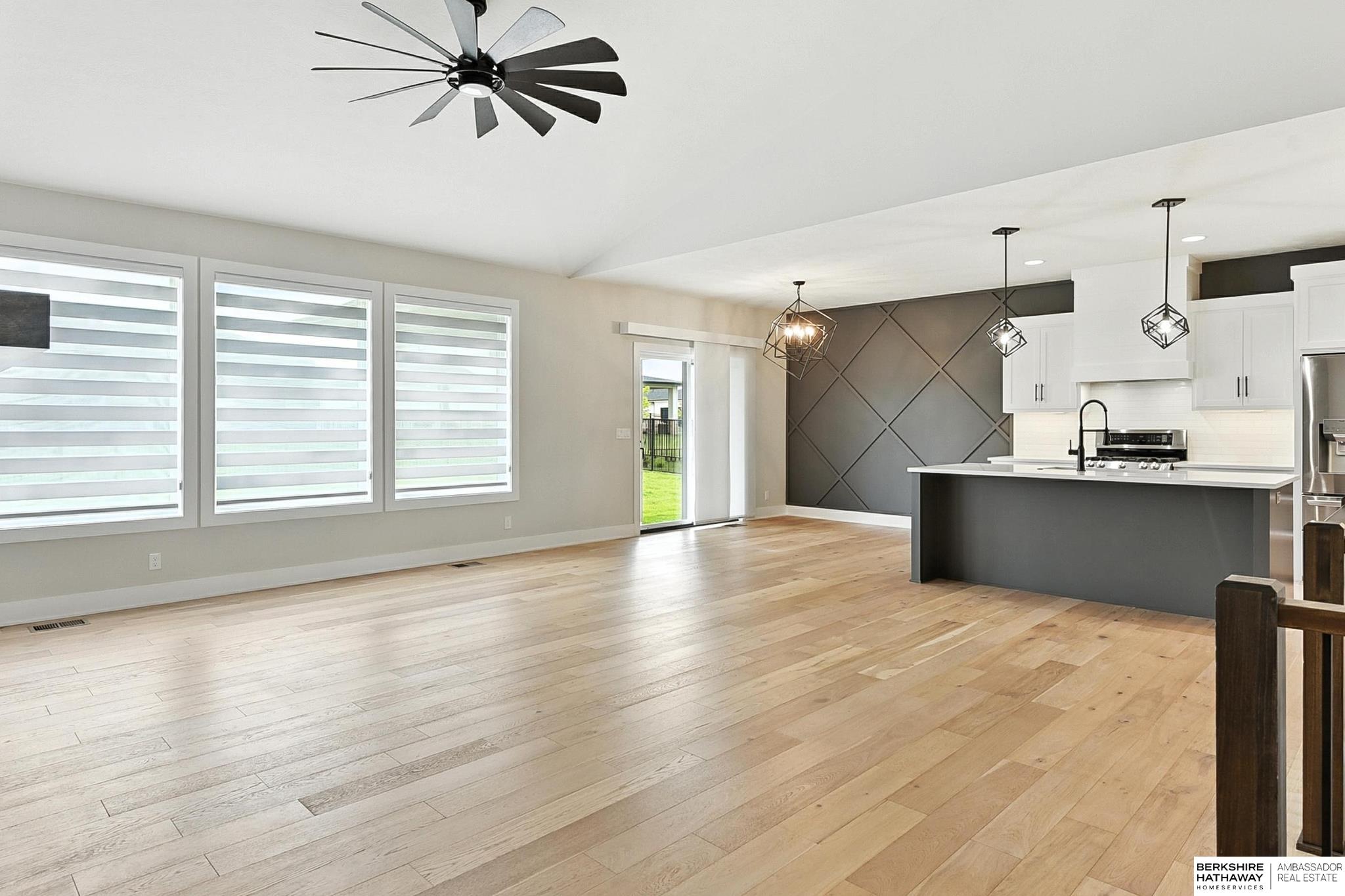 Elkhorn, Nebraska 68022, United States, 6 Bedrooms Bedrooms, ,3 BathroomsBathrooms,Residential,Active,176026