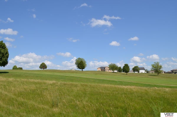 8613 12TH AVE, PLATTSMOUTH, NE 68048 - Image af9bdc245e4e9cd6bf7f3fedf2cbadf3/1781561284