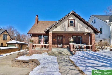 Photo of 4306 Pine Street, Omaha, NE 68105 (MLS # 22604774)
