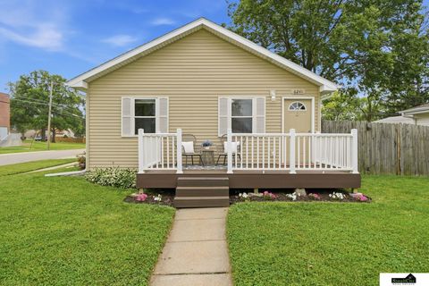 Photo of 6241 Gladstone Street, Lincoln, NE 68507 (MLS # 22617947)