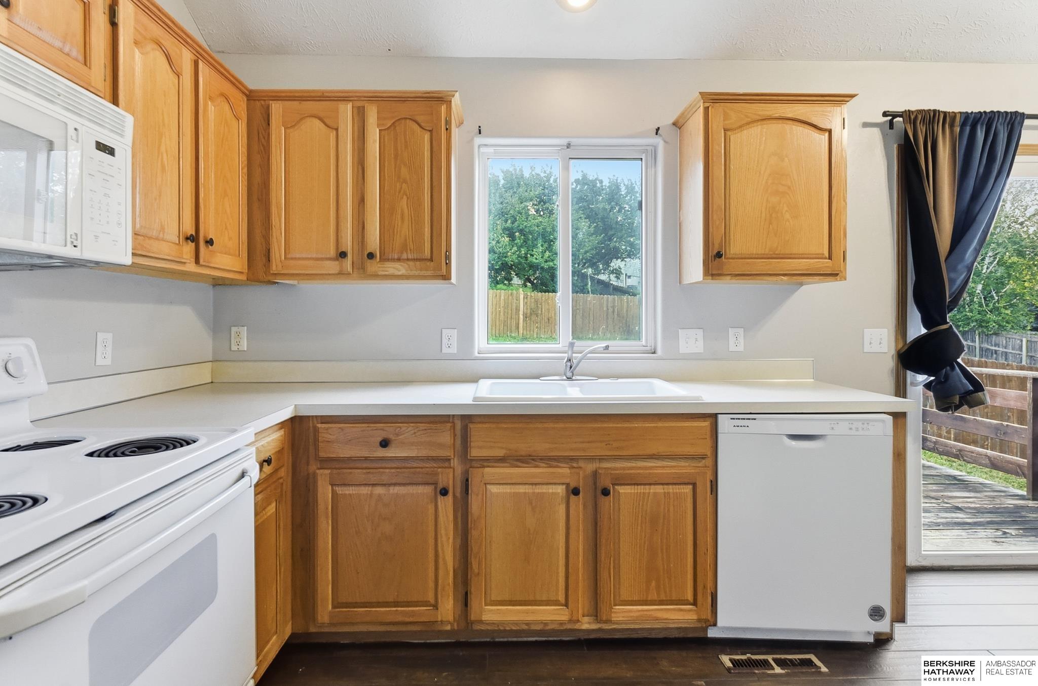 Papillion, Nebraska 68046, United States, 3 Bedrooms Bedrooms, ,2 BathroomsBathrooms,Residential,Active,227880