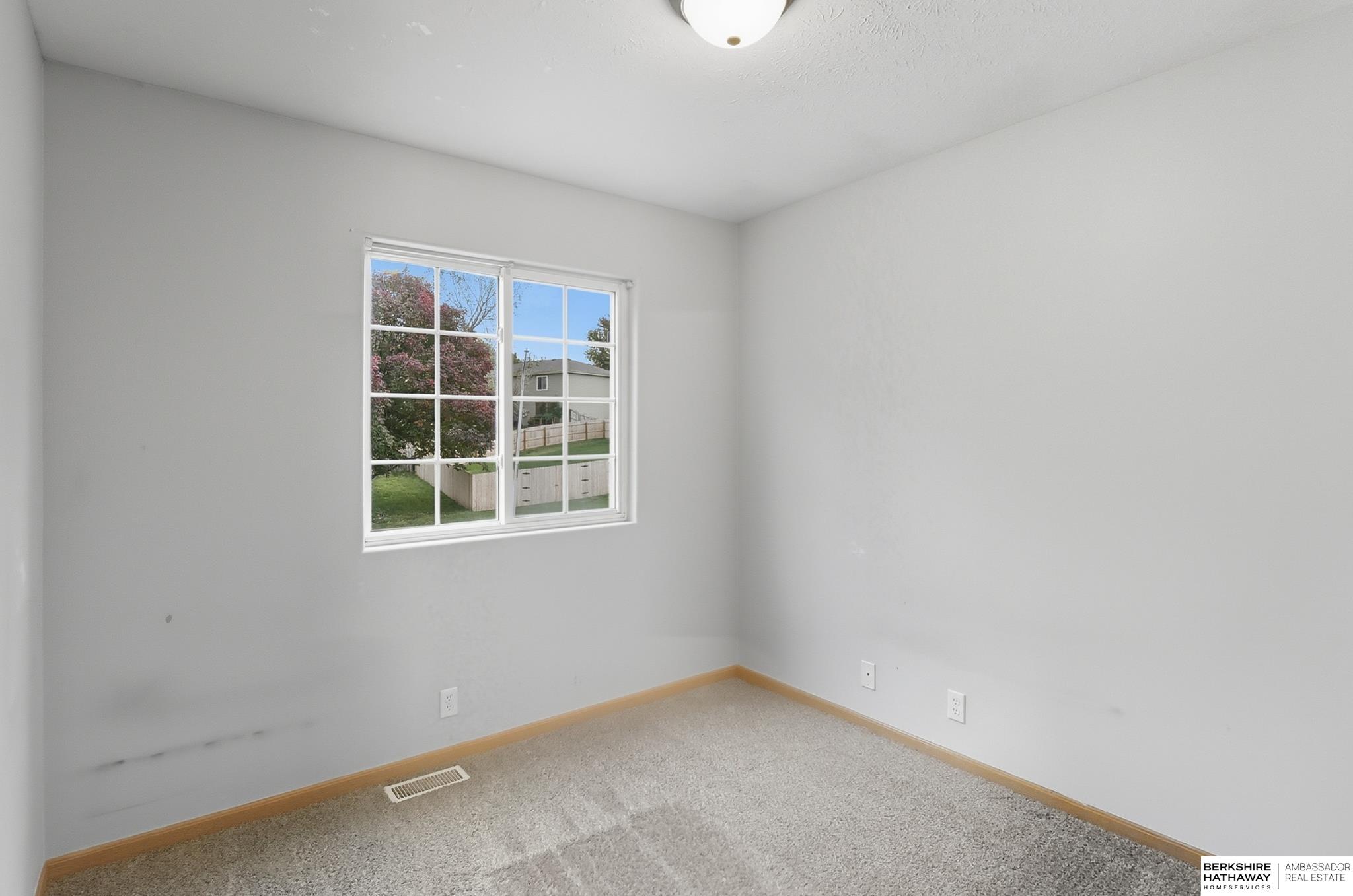 Papillion, Nebraska 68046, United States, 3 Bedrooms Bedrooms, ,2 BathroomsBathrooms,Residential,Active,227880