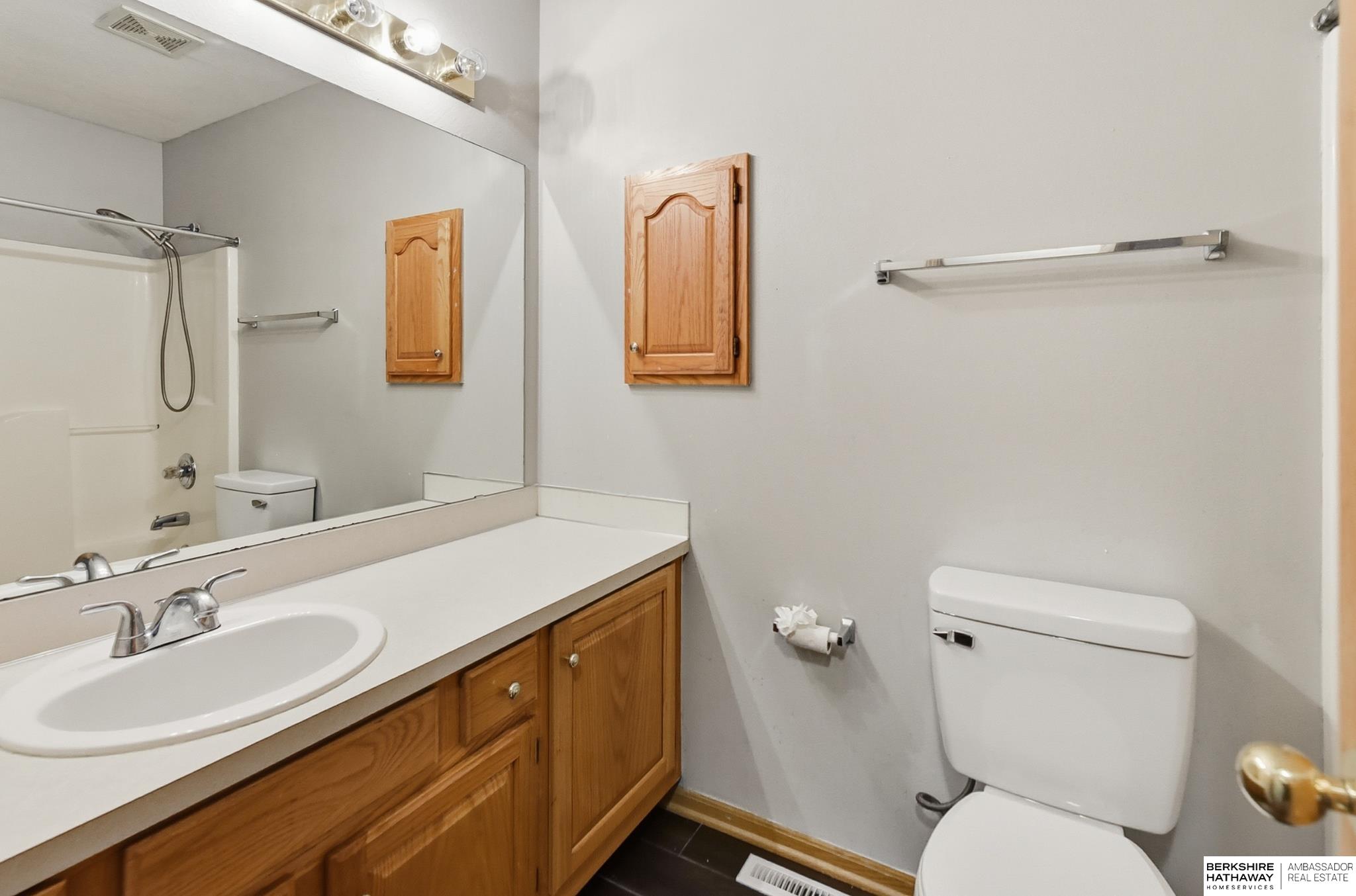 Papillion, Nebraska 68046, United States, 3 Bedrooms Bedrooms, ,2 BathroomsBathrooms,Residential,Active,227880