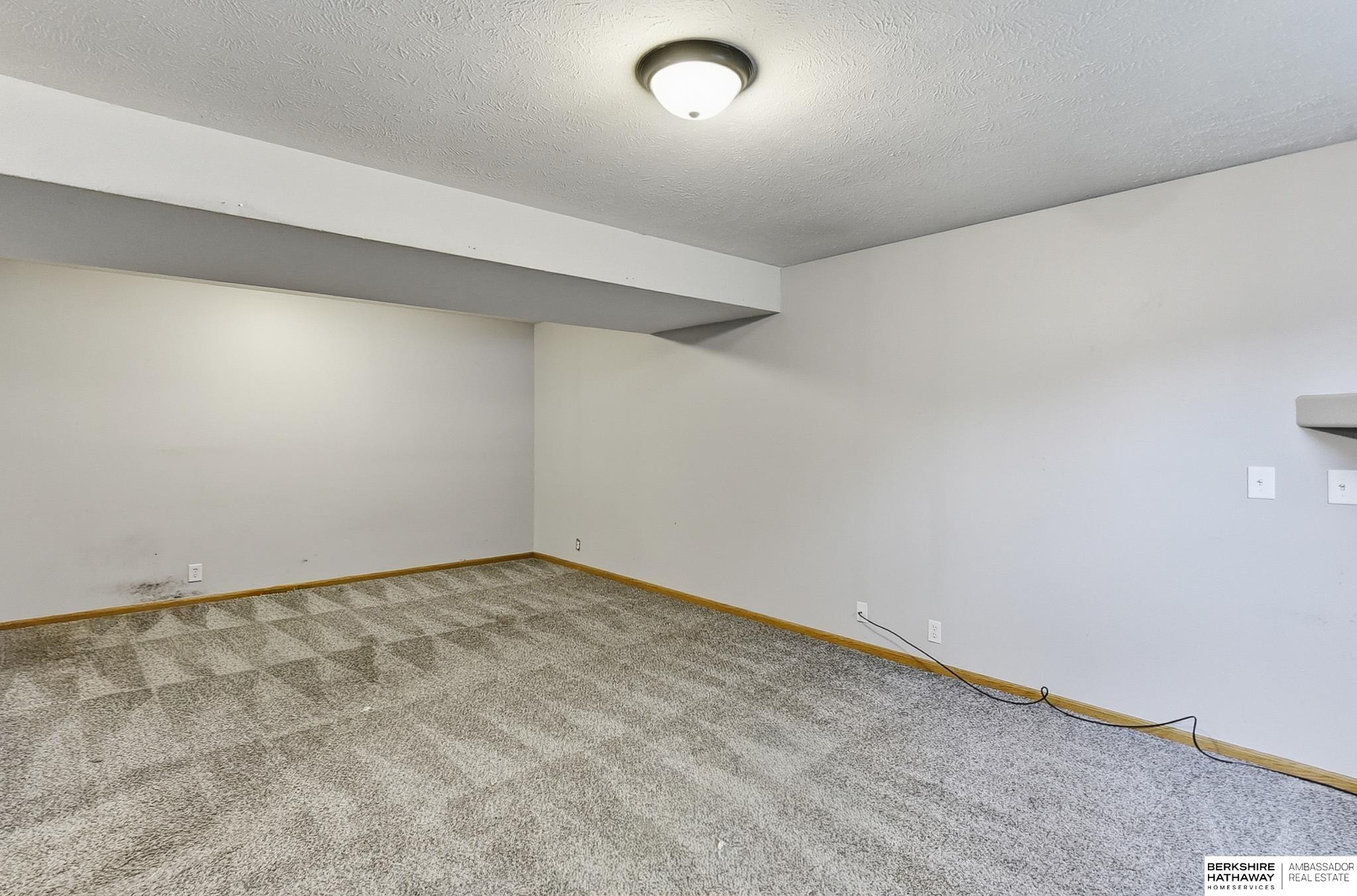 Papillion, Nebraska 68046, United States, 3 Bedrooms Bedrooms, ,2 BathroomsBathrooms,Residential,Active,227880