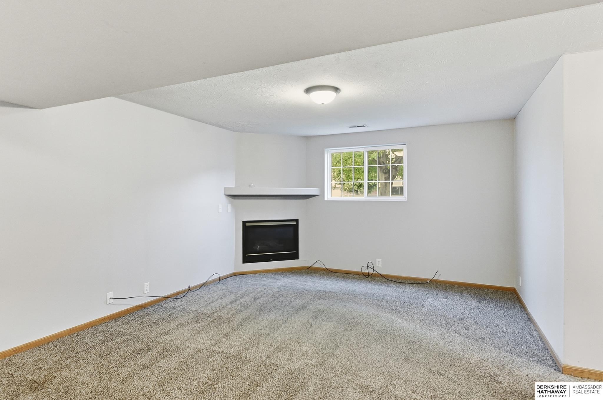 Papillion, Nebraska 68046, United States, 3 Bedrooms Bedrooms, ,2 BathroomsBathrooms,Residential,Active,227880