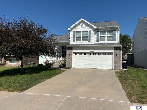 Photo of 19358 Laci Street, Omaha, NE 68135 (MLS # 22626234)