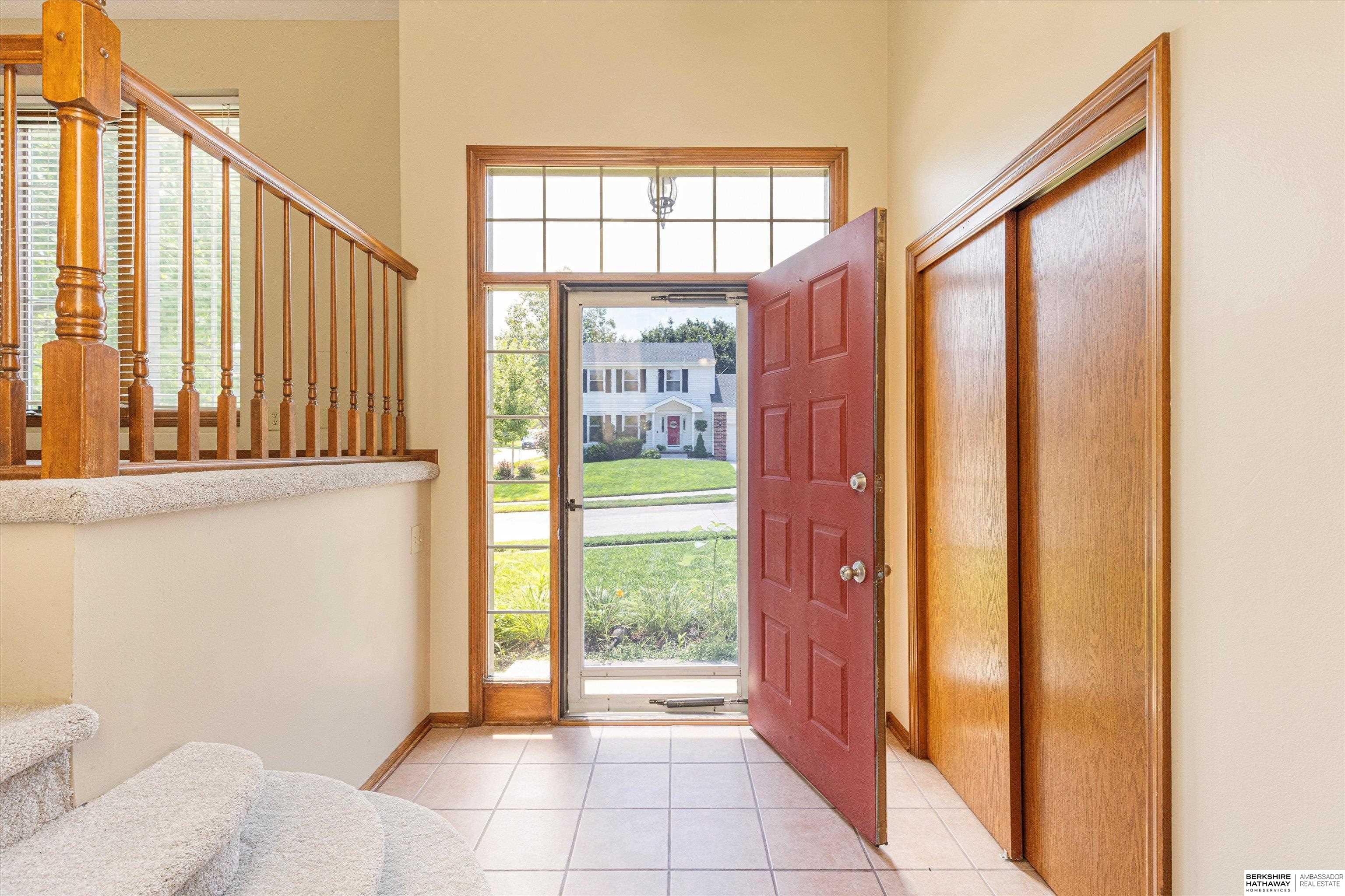 Omaha, Nebraska 68135, United States, 3 Bedrooms Bedrooms, ,2 BathroomsBathrooms,Residential,Active,202721