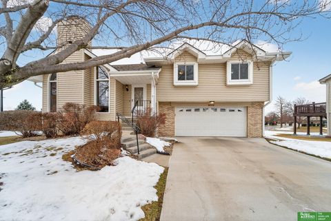 Photo of 14508 I Circle, Omaha, NE 68137 (MLS # 22605227)