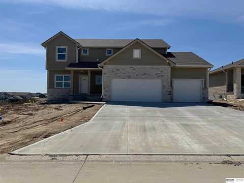 Photo of 21433 Y Street, Elkhorn, NE 68022 (MLS # 22611232)
