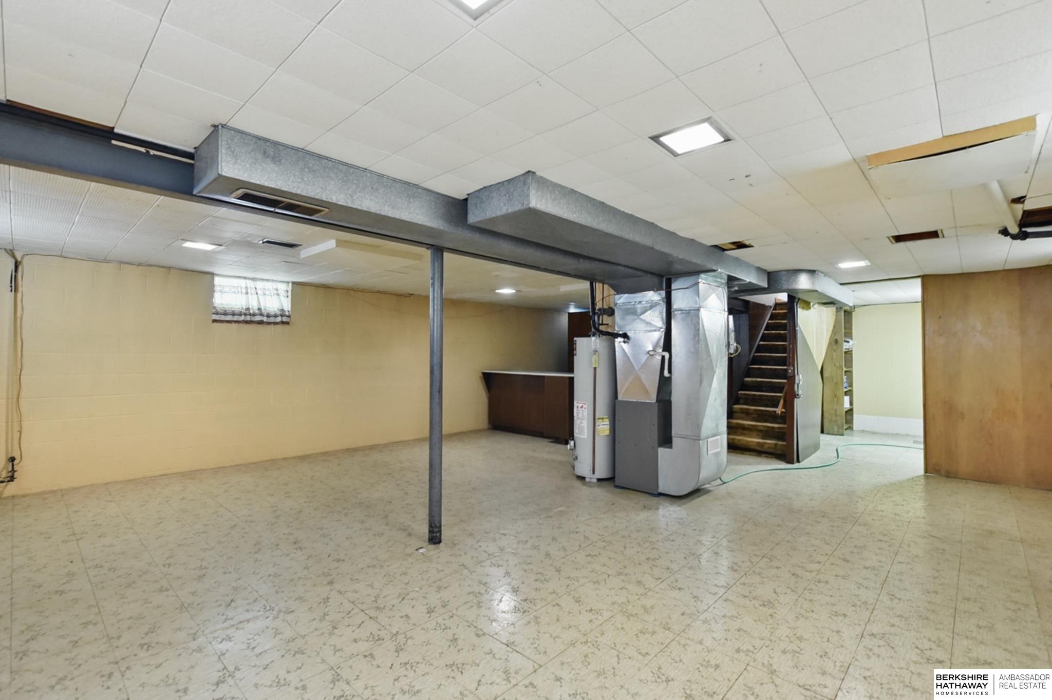 Omaha, Nebraska 68106, United States, 3 Bedrooms Bedrooms, ,1 BathroomBathrooms,Residential,Pending,130168