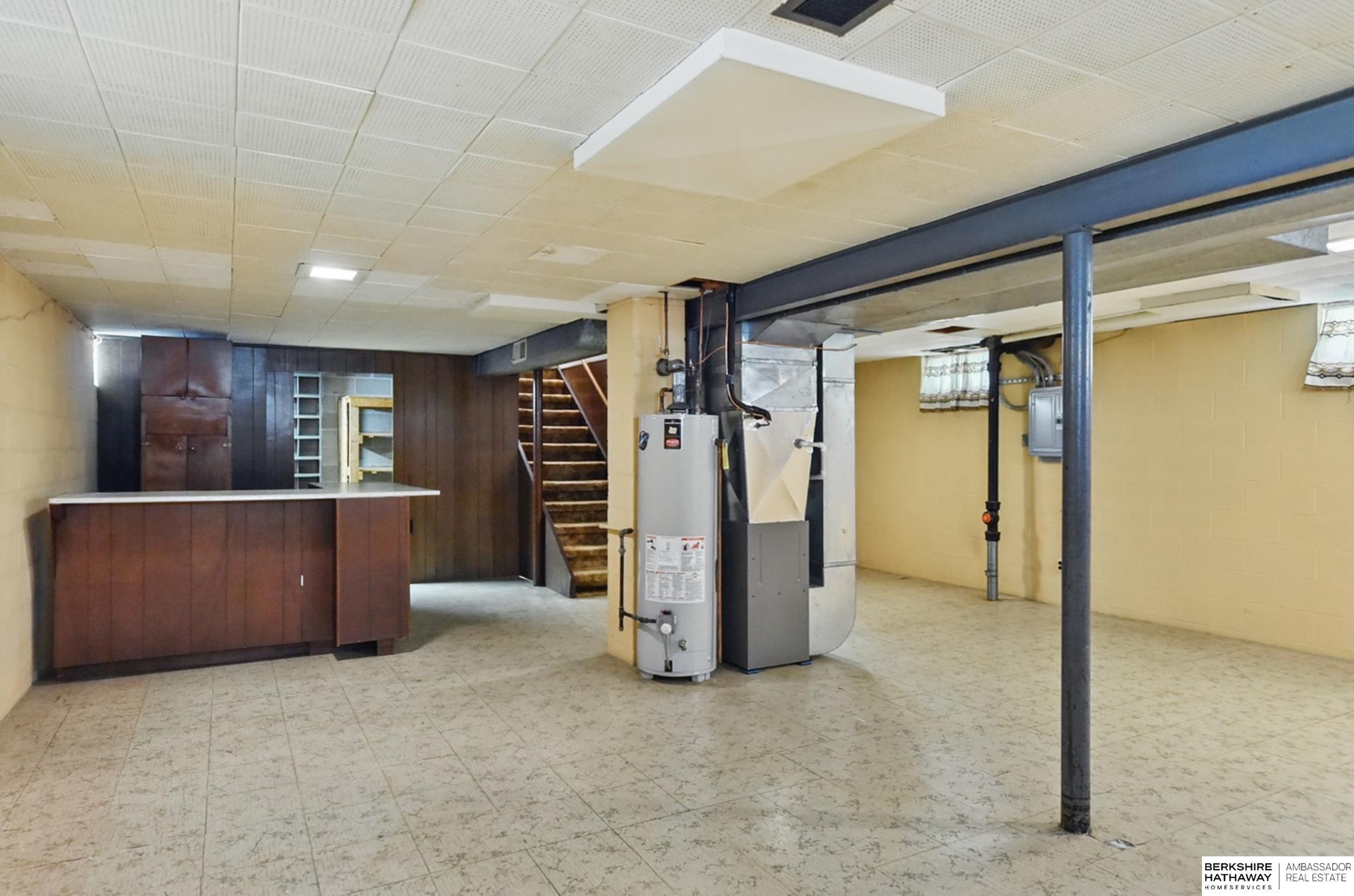 Omaha, Nebraska 68106, United States, 3 Bedrooms Bedrooms, ,1 BathroomBathrooms,Residential,Pending,130168