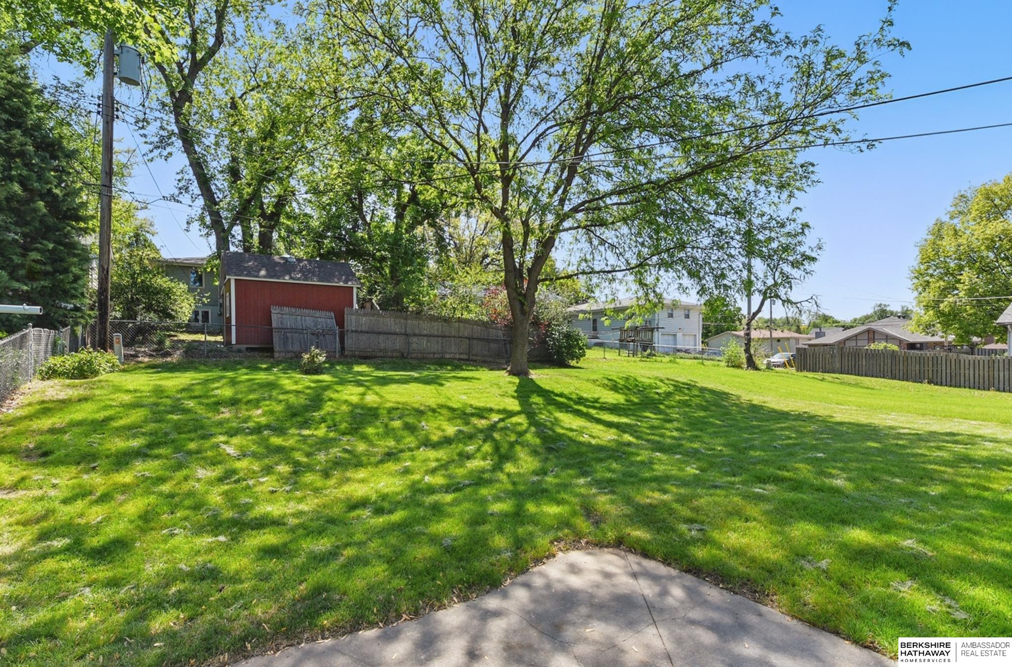 Omaha, Nebraska 68106, United States, 3 Bedrooms Bedrooms, ,1 BathroomBathrooms,Residential,Pending,130168