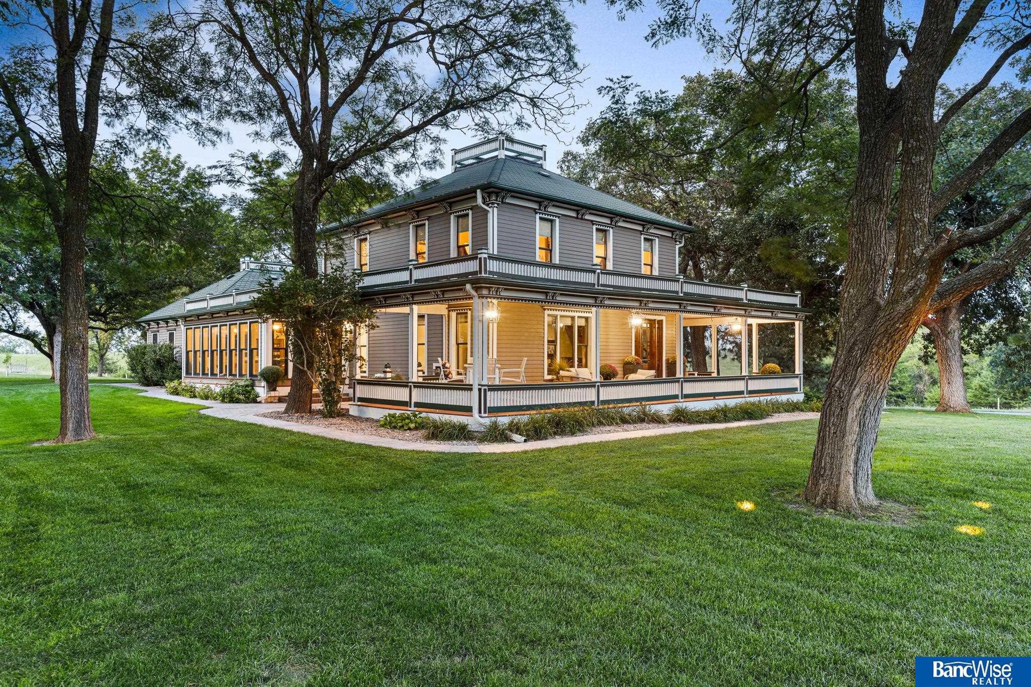 10000 Wagon Train Road