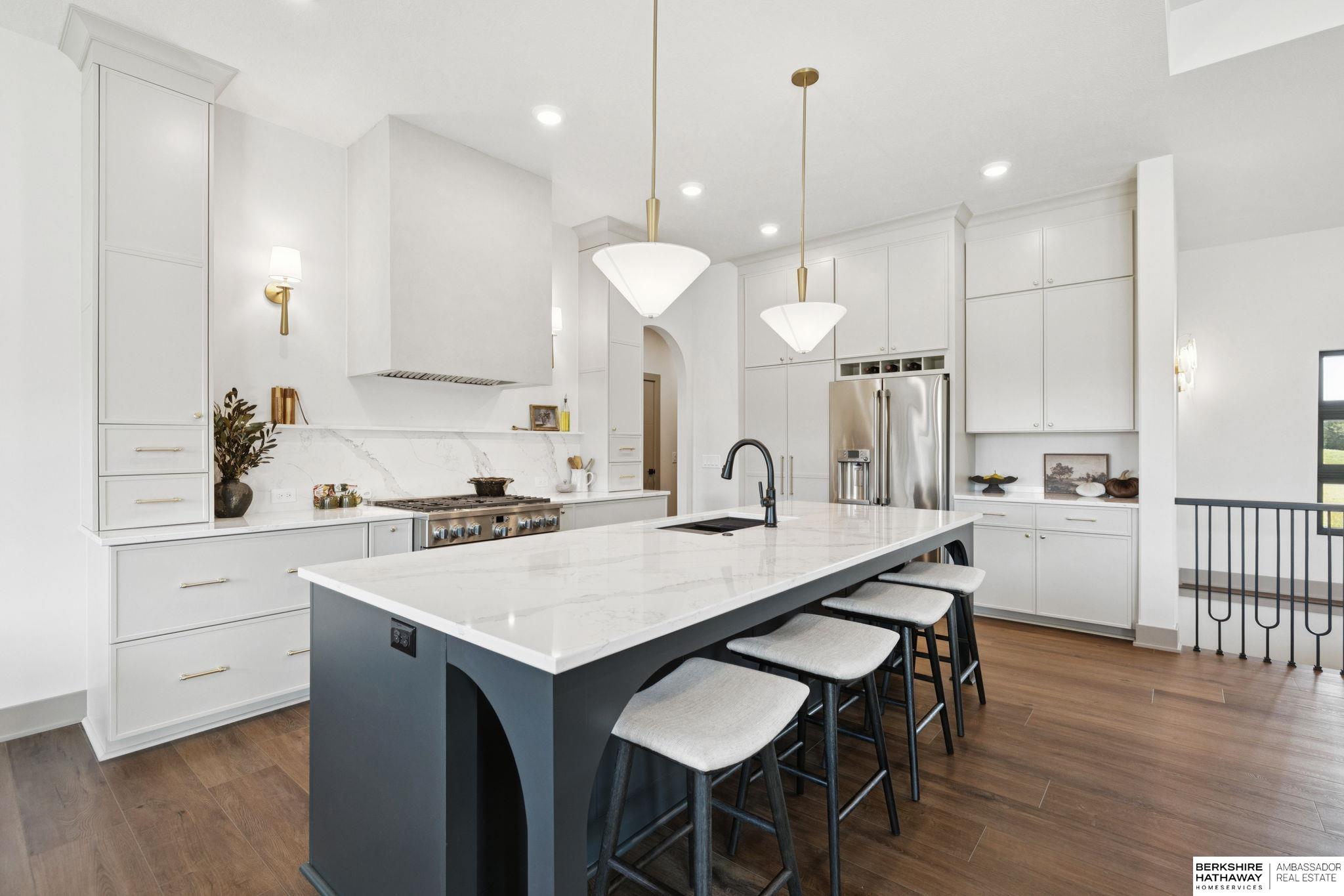 Omaha, Nebraska 68135, United States, 5 Bedrooms Bedrooms, ,3 BathroomsBathrooms,Residential,Active,208836