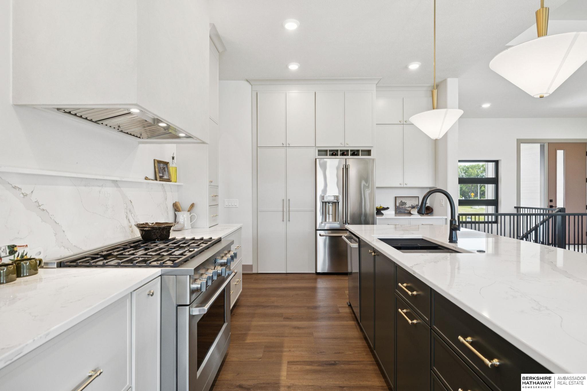 Omaha, Nebraska 68135, United States, 5 Bedrooms Bedrooms, ,3 BathroomsBathrooms,Residential,Active,208836