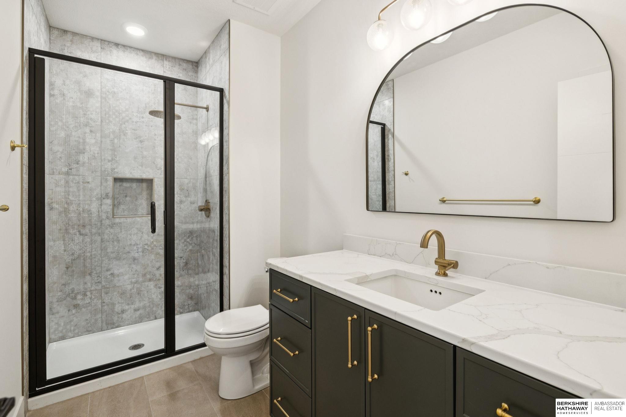 Omaha, Nebraska 68135, United States, 5 Bedrooms Bedrooms, ,3 BathroomsBathrooms,Residential,Active,208836