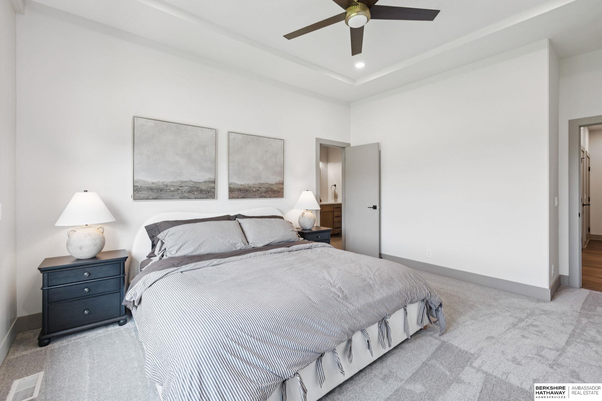 Omaha, Nebraska 68135, United States, 5 Bedrooms Bedrooms, ,3 BathroomsBathrooms,Residential,Active,208836