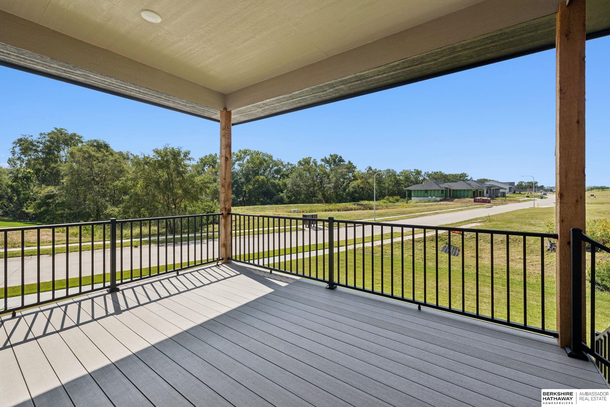 Omaha, Nebraska 68135, United States, 5 Bedrooms Bedrooms, ,3 BathroomsBathrooms,Residential,Active,208836